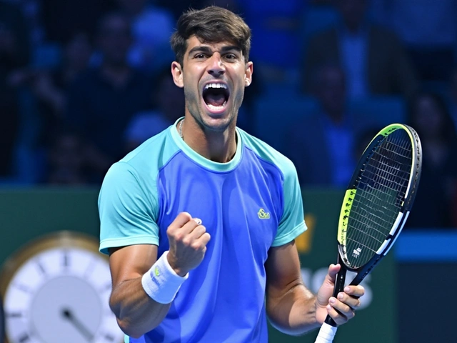 Carlos Alcaraz supera dificuldades e mantém viva a esperança no ATP Finals